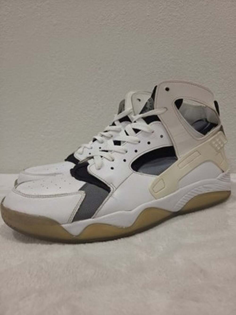 Nike Air Flight Huarache White Ice 2014 Men's 13 High Tops Near Mint